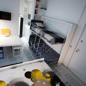 Appartement Stylish Mini In The Heart Of Milan