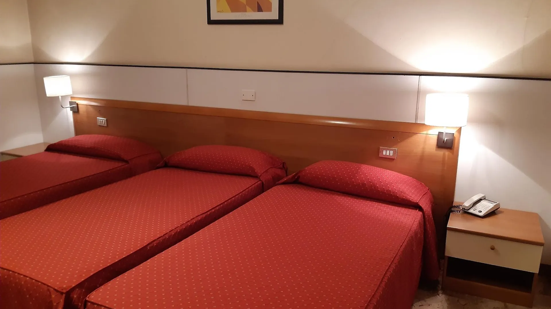 Hotel Mayorca Milano 3*,  Italia